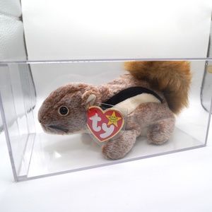 1999 TY Beanie Babies "Chipper" Chipmunk